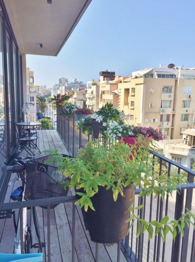 Beautiful 2 Bed On The Căn hộ Tel Aviv